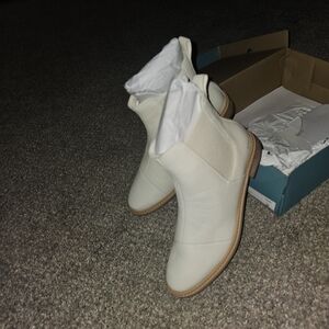 Toms Cream Ankle Boots